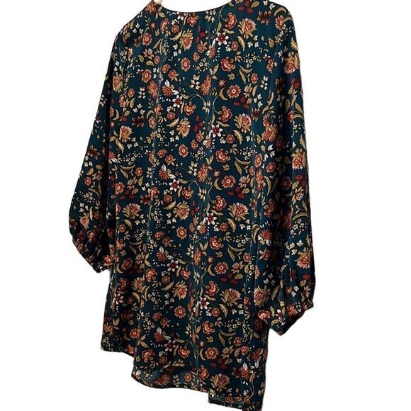 Suzanne‎ Betro womens top front sewn pleats S three button boho full half sleeve - Picture 9 of 9